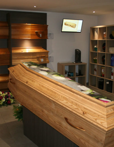 Viallet Pompes Funebres Allier Dompierre-sur-besbre cercueil